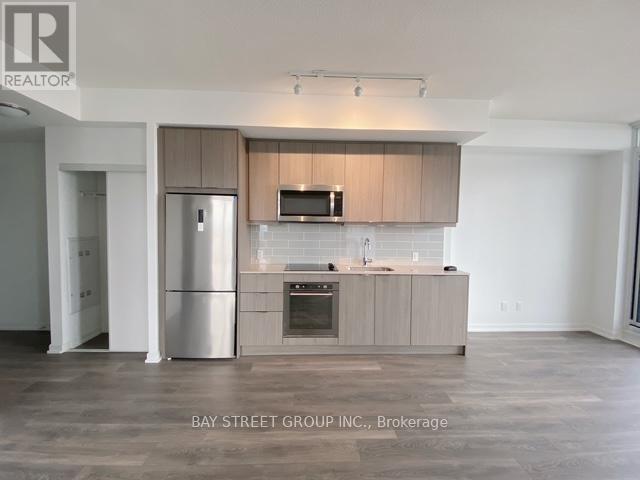 Photo 11 of 2304 38 Forest Manor Road, Toronto ON