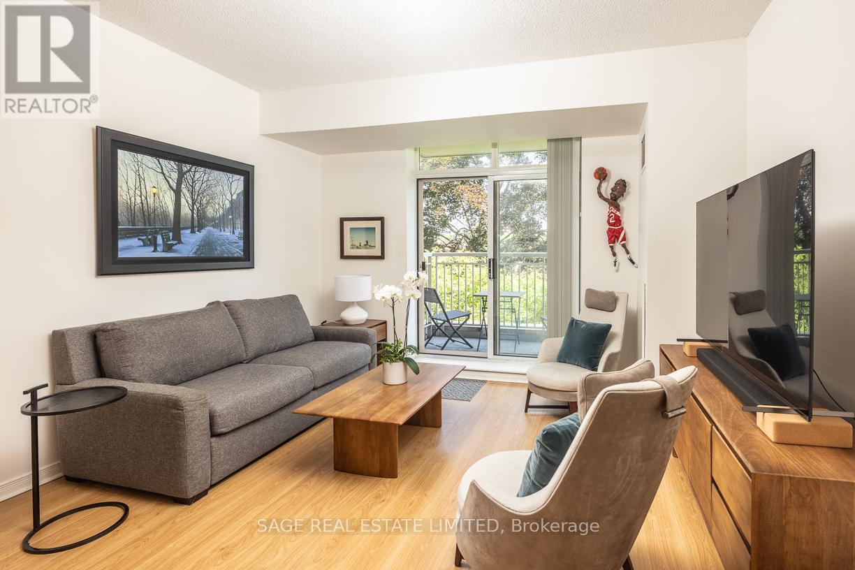 Photo 12 of 212 485 Rosewell Avenue, Toronto ON