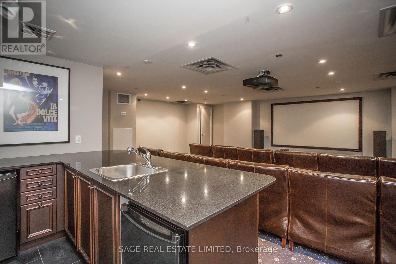 Photo 31 of 212 485 Rosewell Avenue, Toronto ON