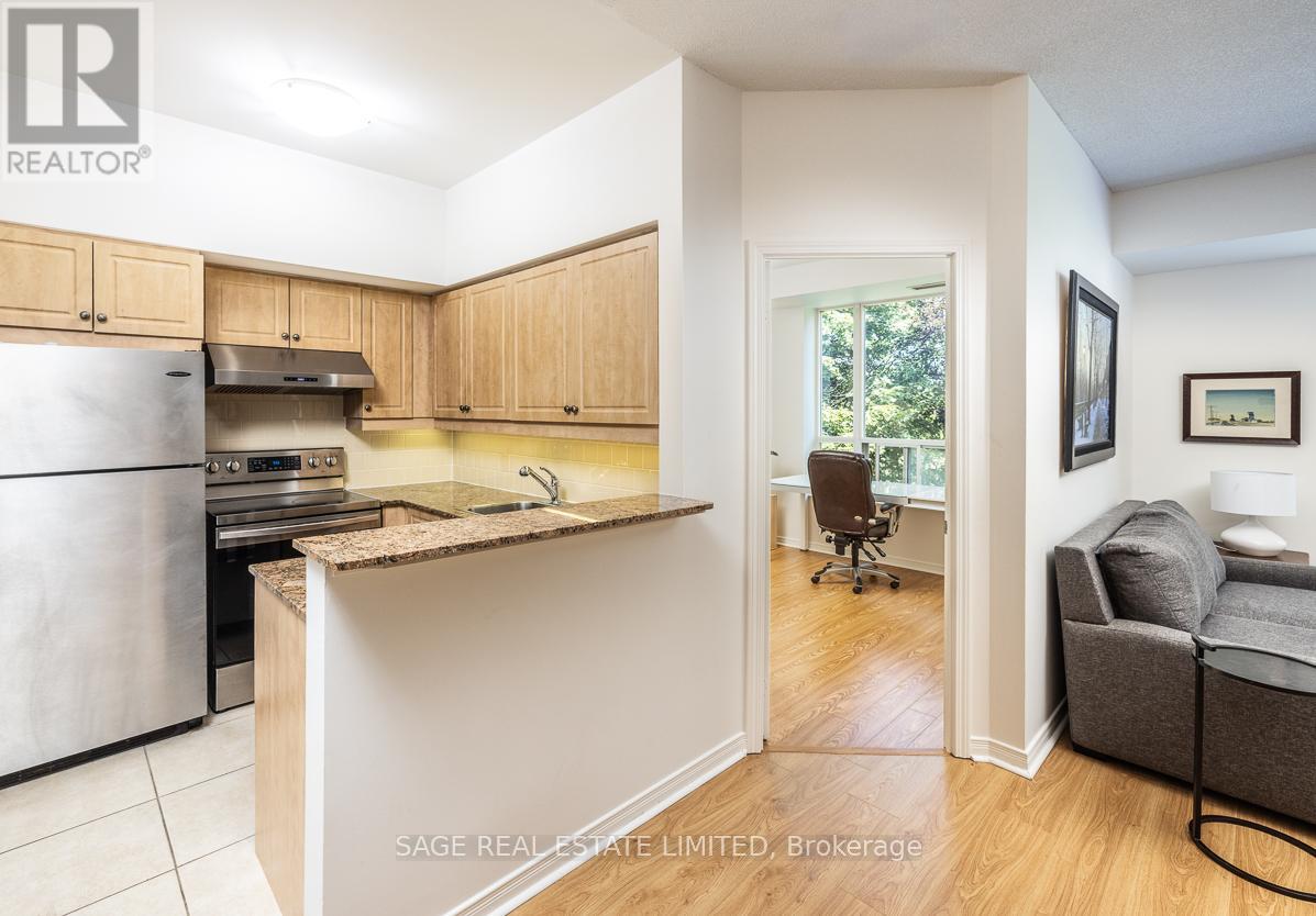 Photo 6 of 212 485 Rosewell Avenue, Toronto ON