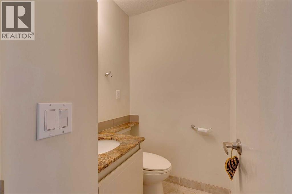 Single Family House for Sale in   Beacham Way NW Beddington Heights Calgary 