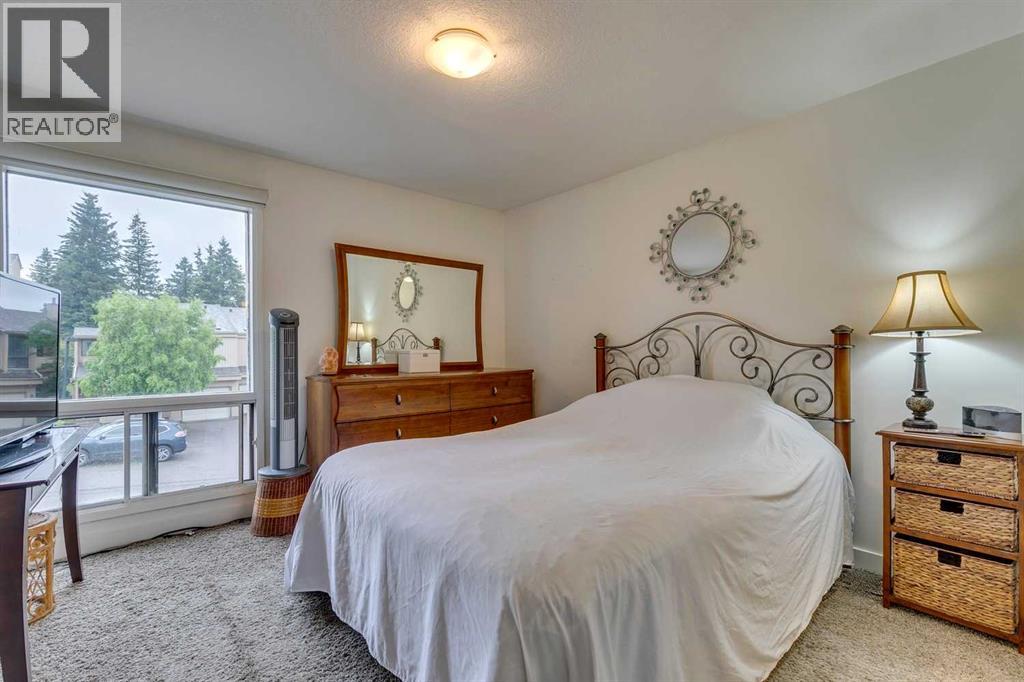 Single Family House for Sale in   Beacham Way NW Beddington Heights Calgary 