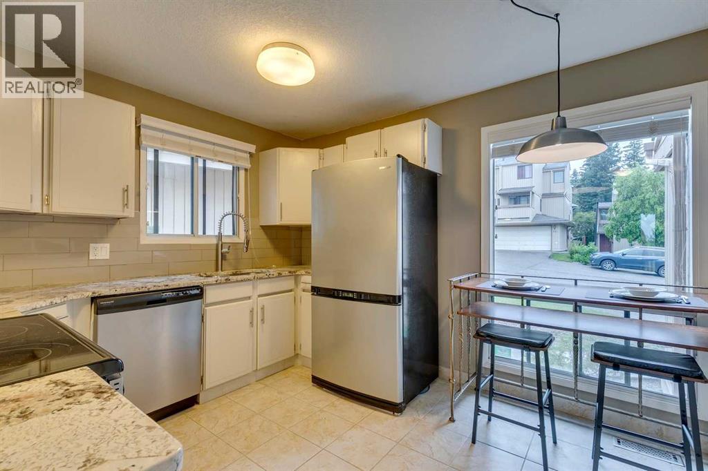 Single Family House for Sale in   Beacham Way NW Beddington Heights Calgary 