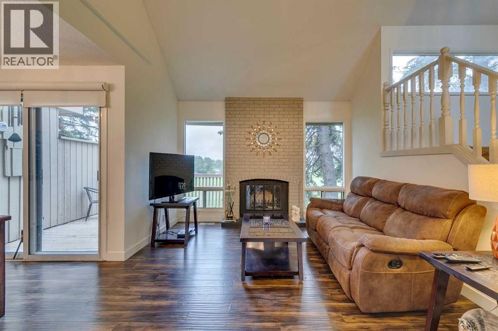 Single Family House for Sale in   Beacham Way NW Beddington Heights Calgary 