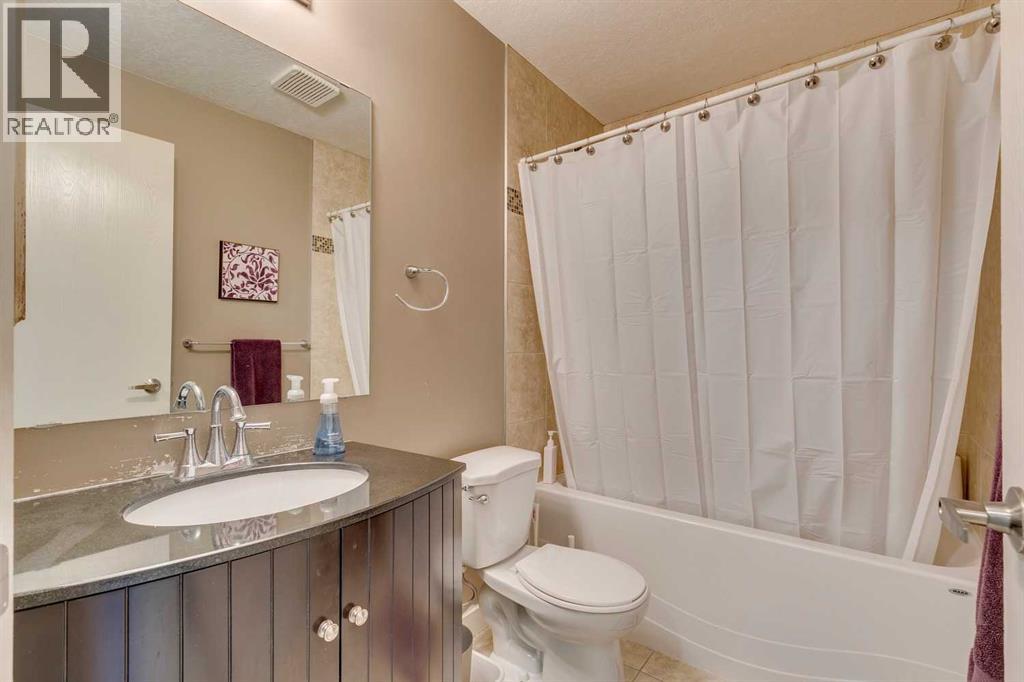 Single Family House for Sale in   Beacham Way NW Beddington Heights Calgary 