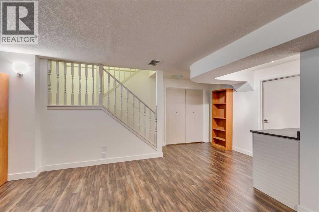 Single Family House for Sale in   Beacham Way NW Beddington Heights Calgary 