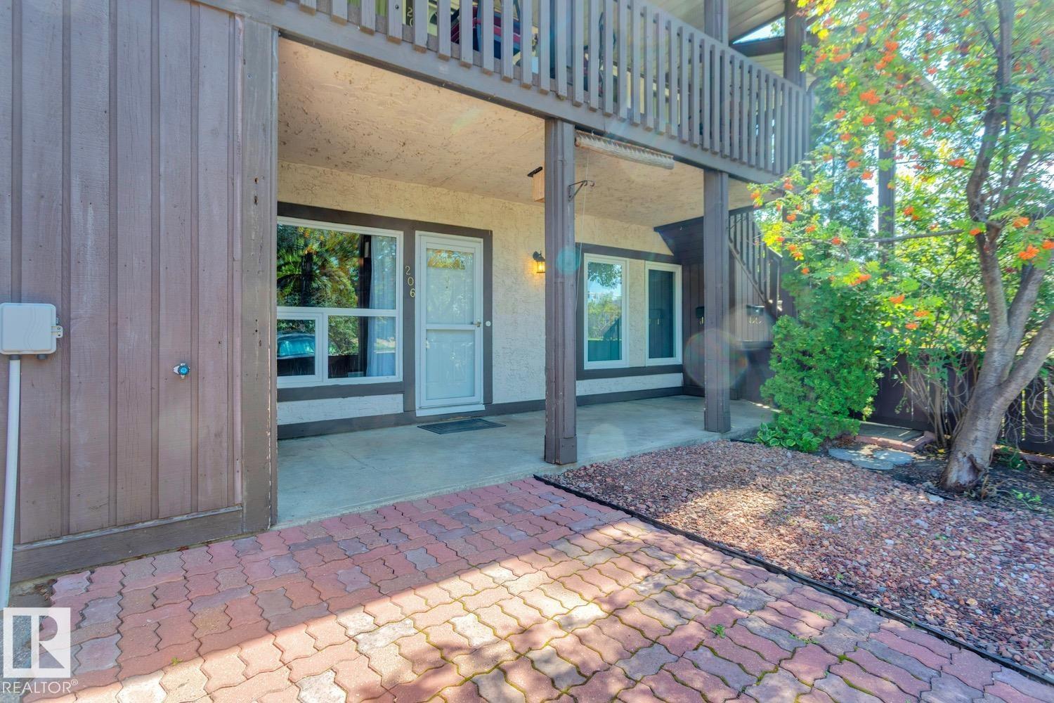 Photo 29 of 206 Surrey Gardens Gd Nw, Edmonton AB