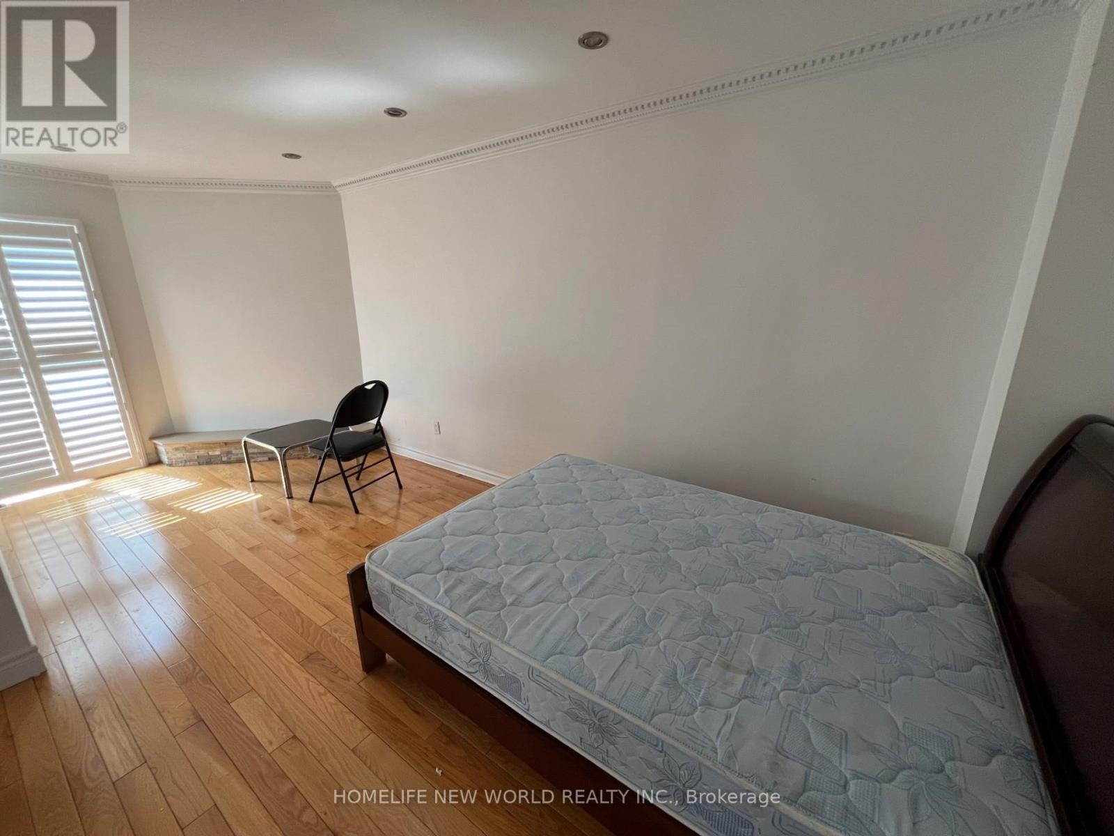 Photo 2 of Main Rm 1 27 Wilclay Avenue, Markham ON
