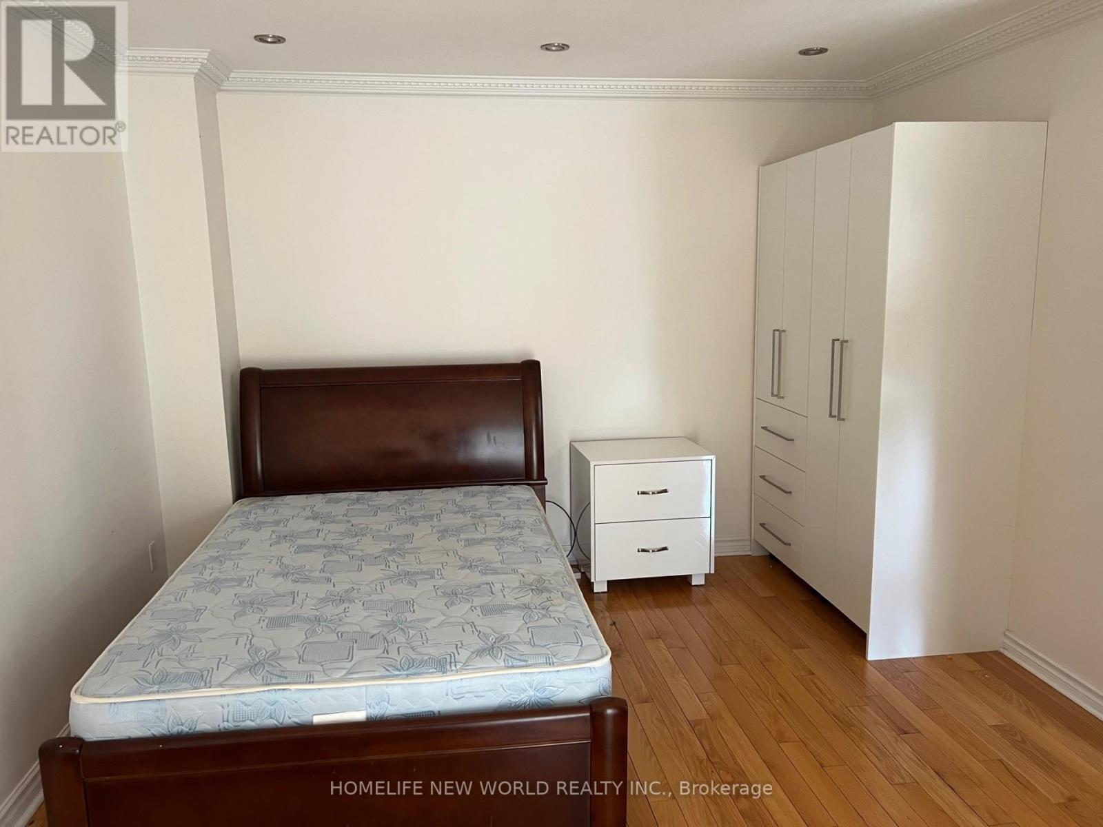 Photo 14 of Main Rm 1 27 Wilclay Avenue, Markham ON
