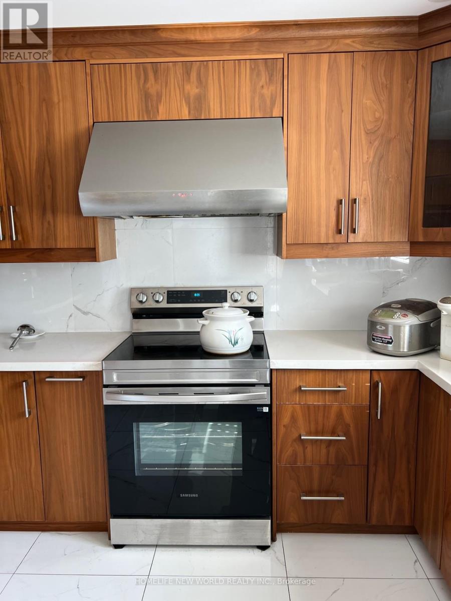 Photo 15 of Main Rm 1 27 Wilclay Avenue, Markham ON