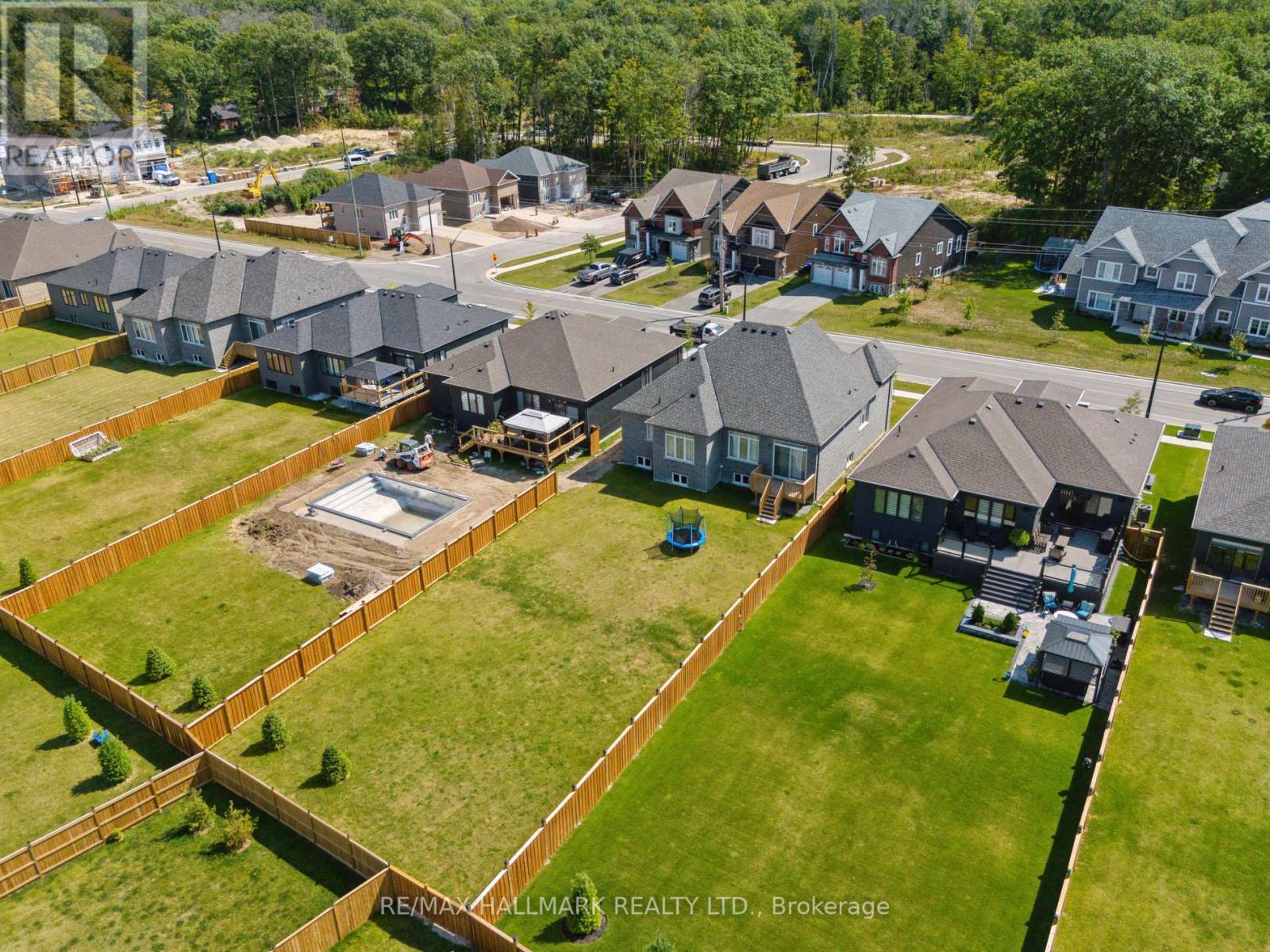 Photo 37 of 346 Ramblewood Drive, Wasaga Beach ON