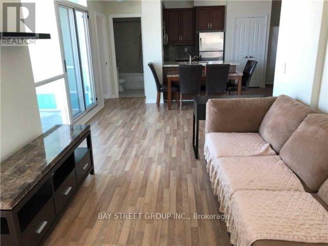 Photo 4 of 2309 220 Burnhamthorpe Road W, Mississauga ON