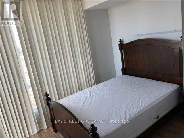 Photo 2 of 2309 220 Burnhamthorpe Road W, Mississauga ON
