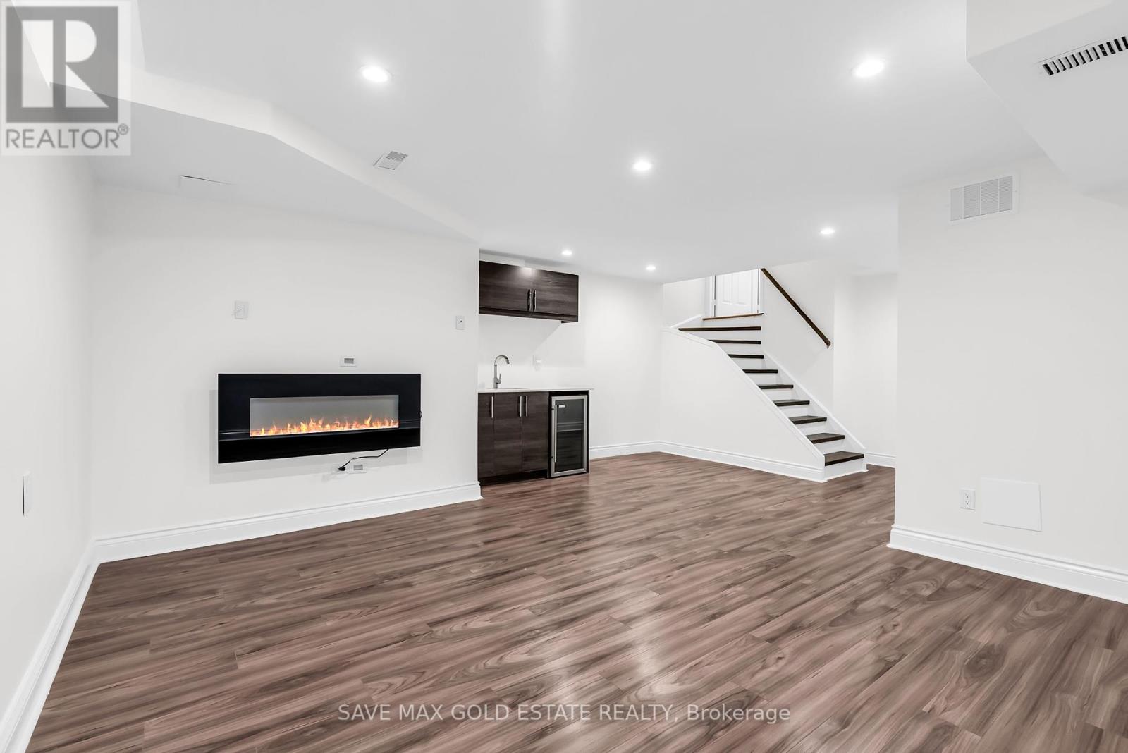 Photo 38 of 2259 Meadowland Drive N, Oakville ON