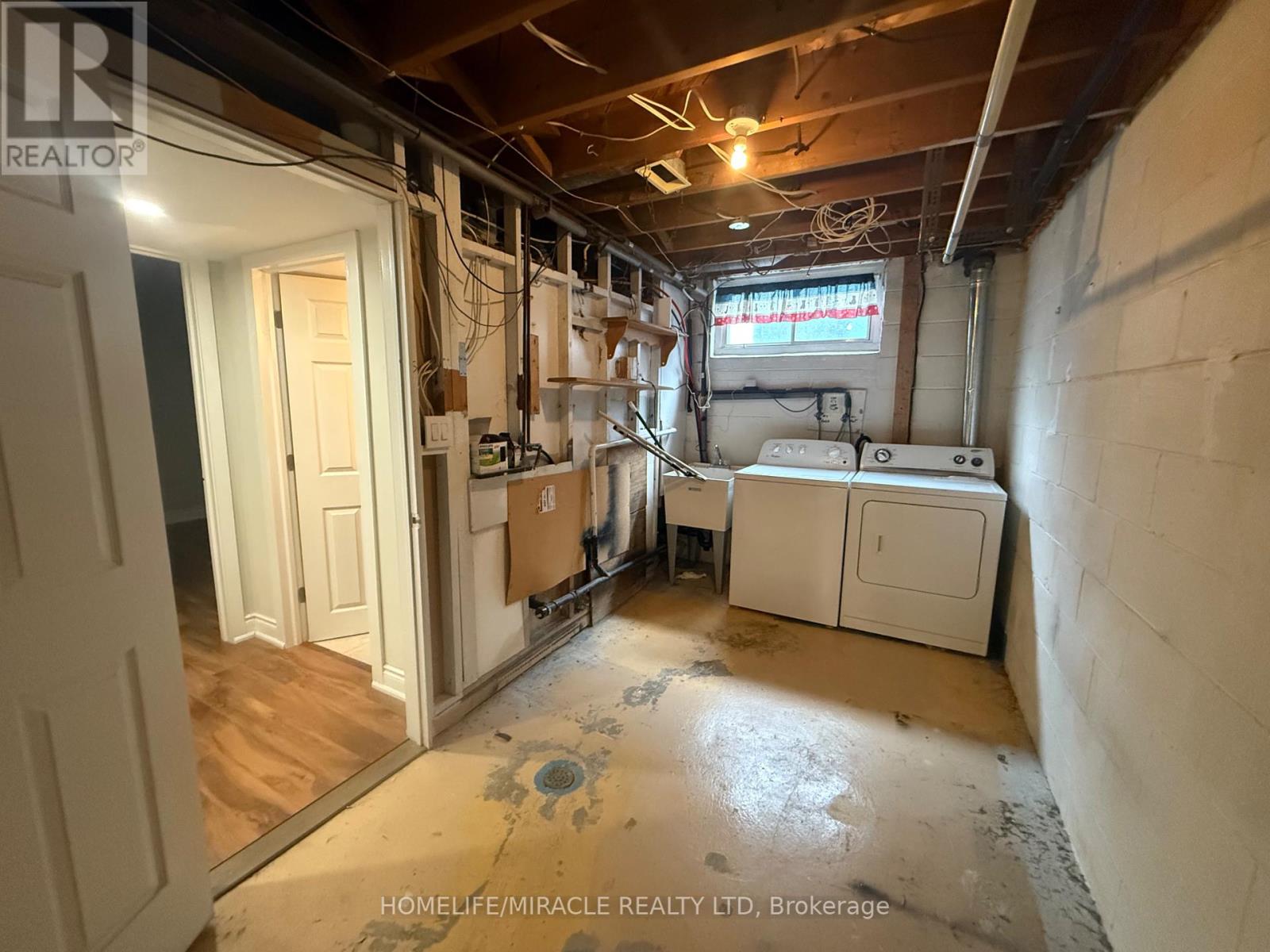 Photo 10 of 14 Belgate Place, Toronto ON