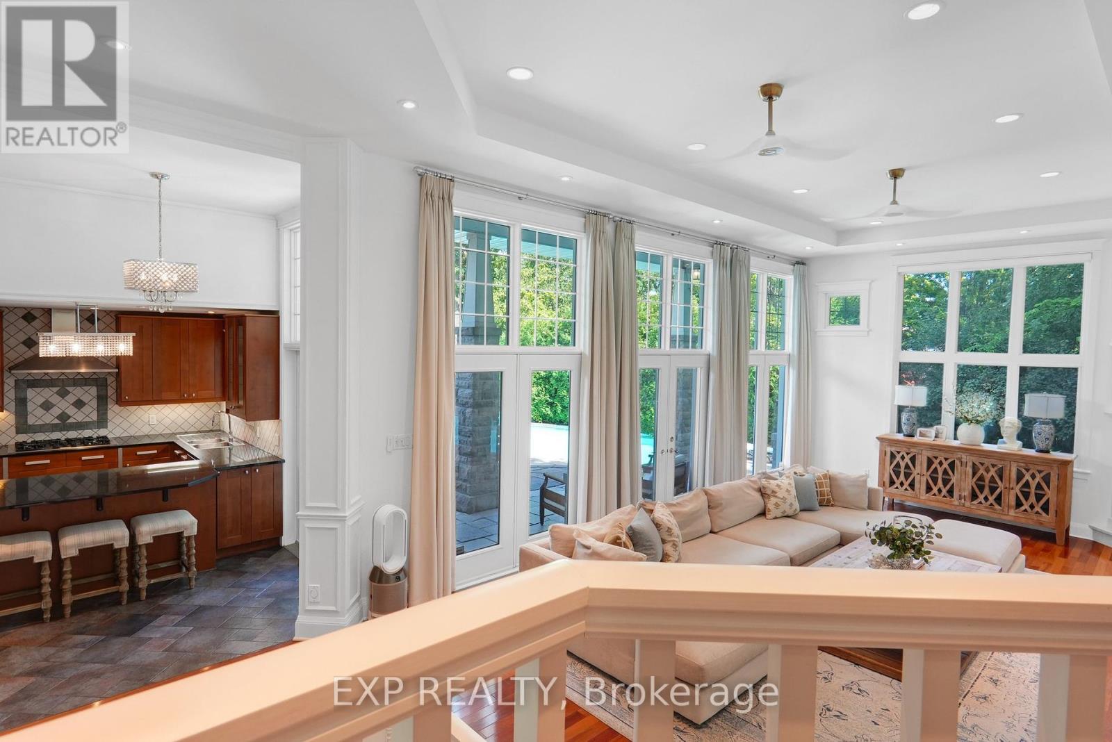 Photo 14 of 72 Delong Drive, Ottawa ON