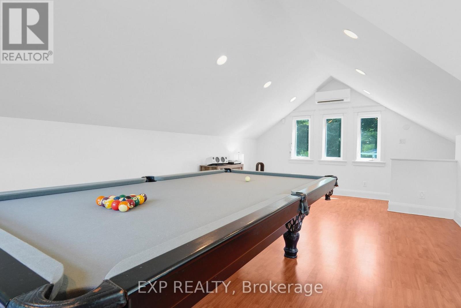 Photo 15 of 72 Delong Drive, Ottawa ON