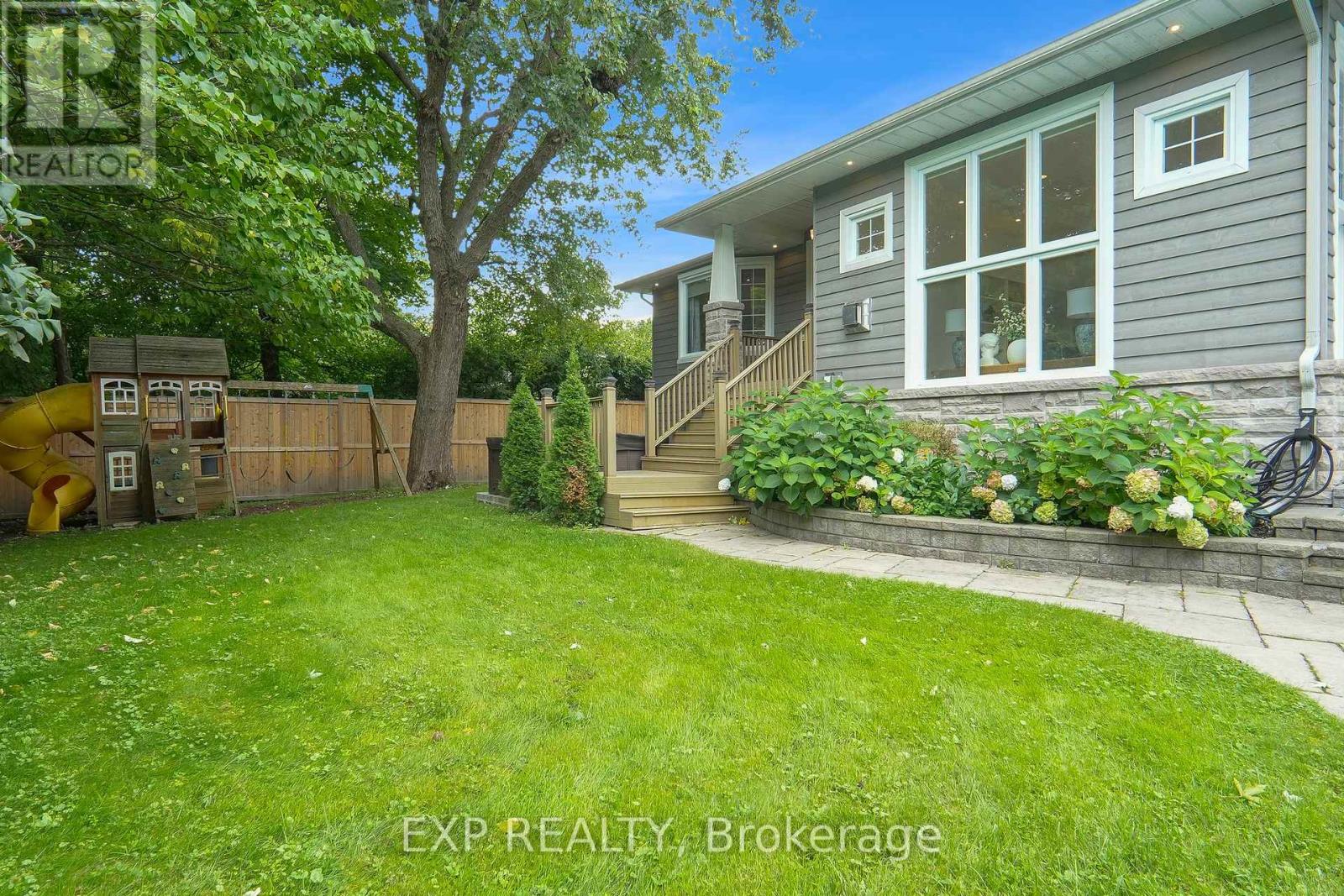 Photo 29 of 72 Delong Drive, Ottawa ON