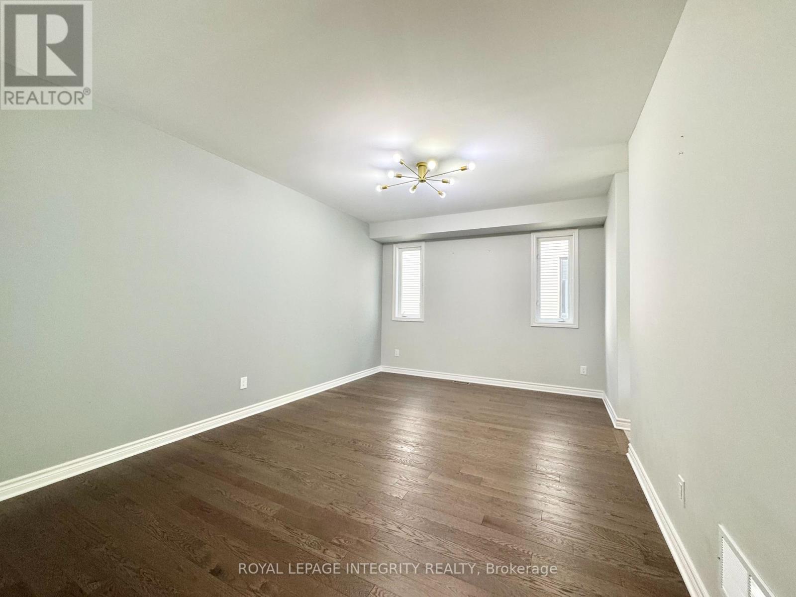 Photo 18 of 170 Escarpment Crescent, Ottawa ON