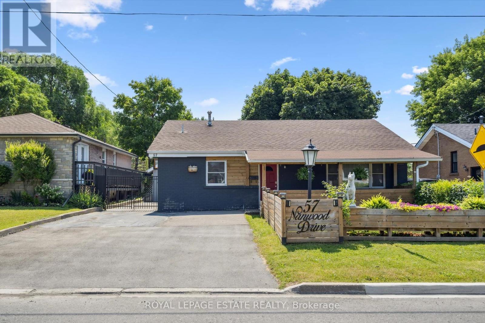 Photo 18 of 57 Nanwood Drive, Brampton ON
