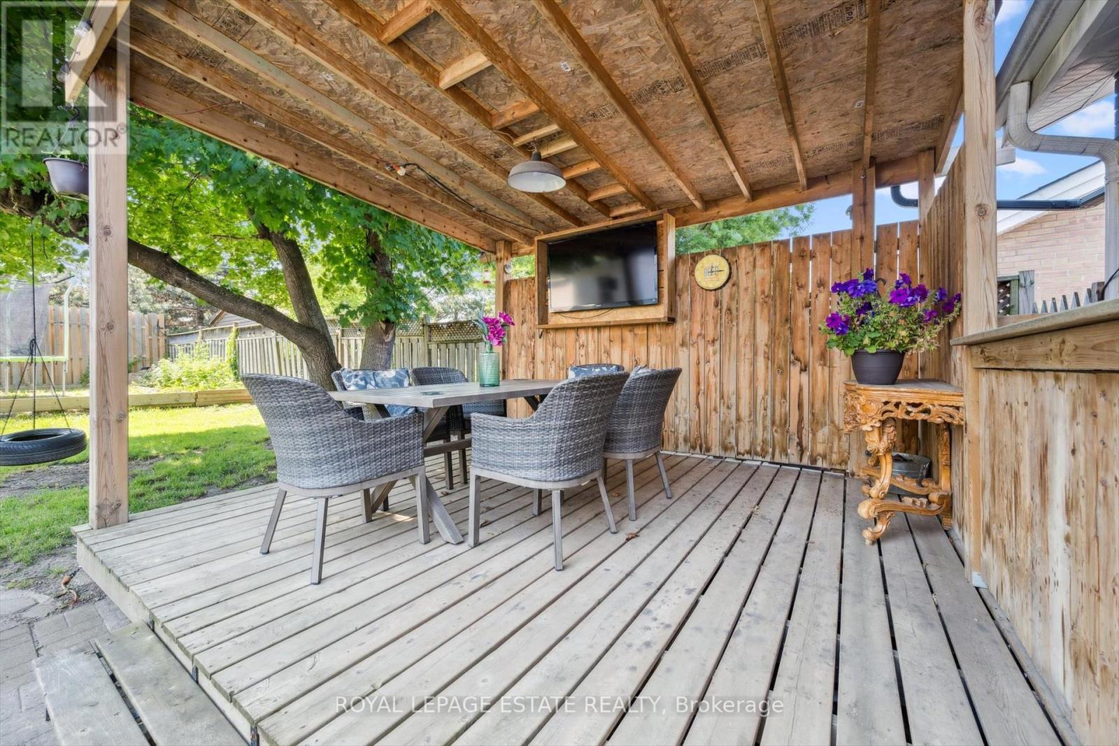 Photo 33 of 57 Nanwood Drive, Brampton ON