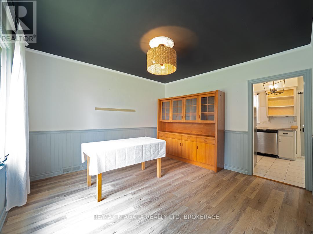 Photo 15 of 225 Edgar Street, Welland ON