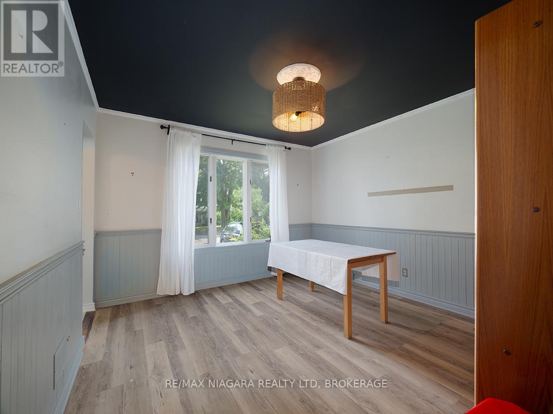 Photo 19 of 225 Edgar Street, Welland ON