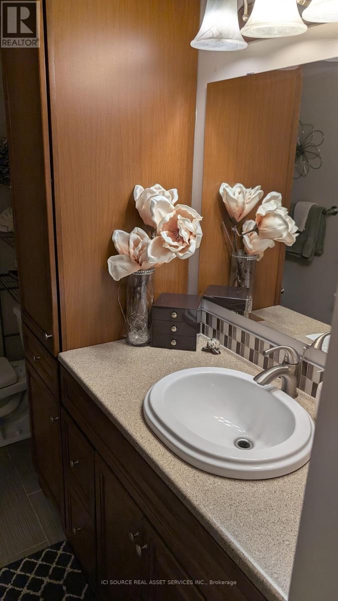 Photo 24 of 711 20 Chesterton Drive, Ottawa ON