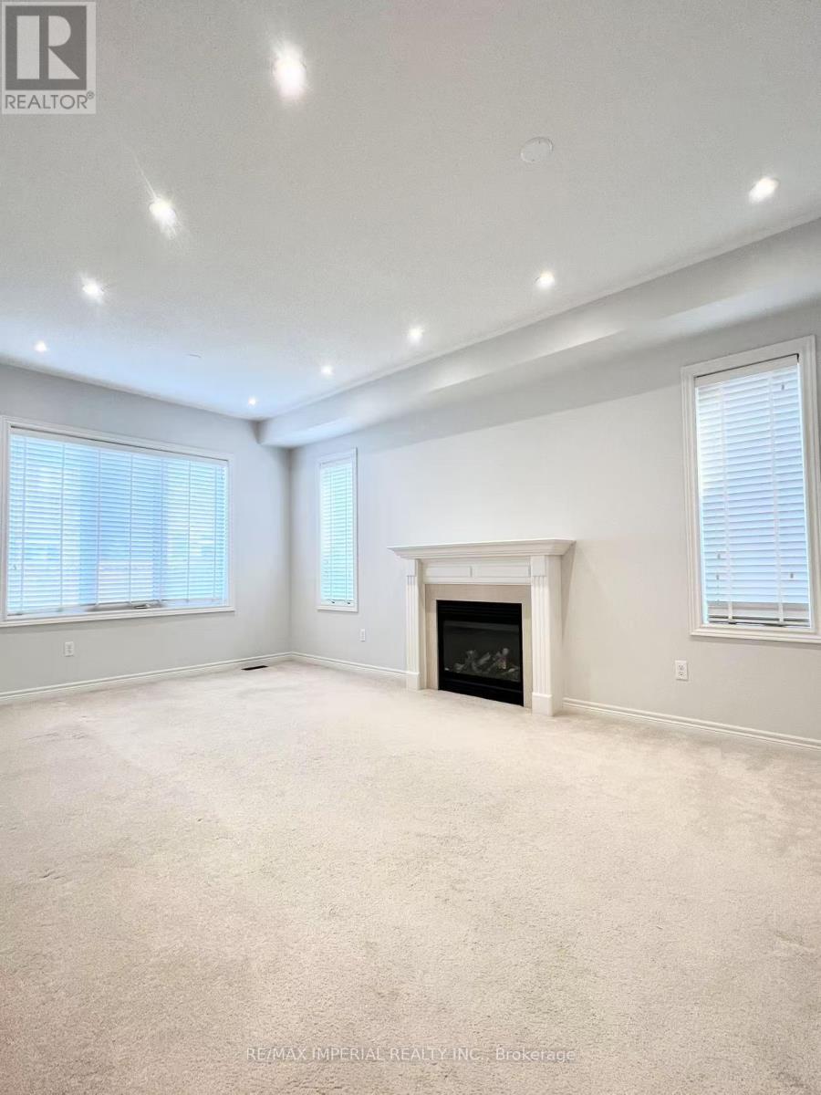 Photo 6 of 1199 Mctavish Drive, Newmarket ON