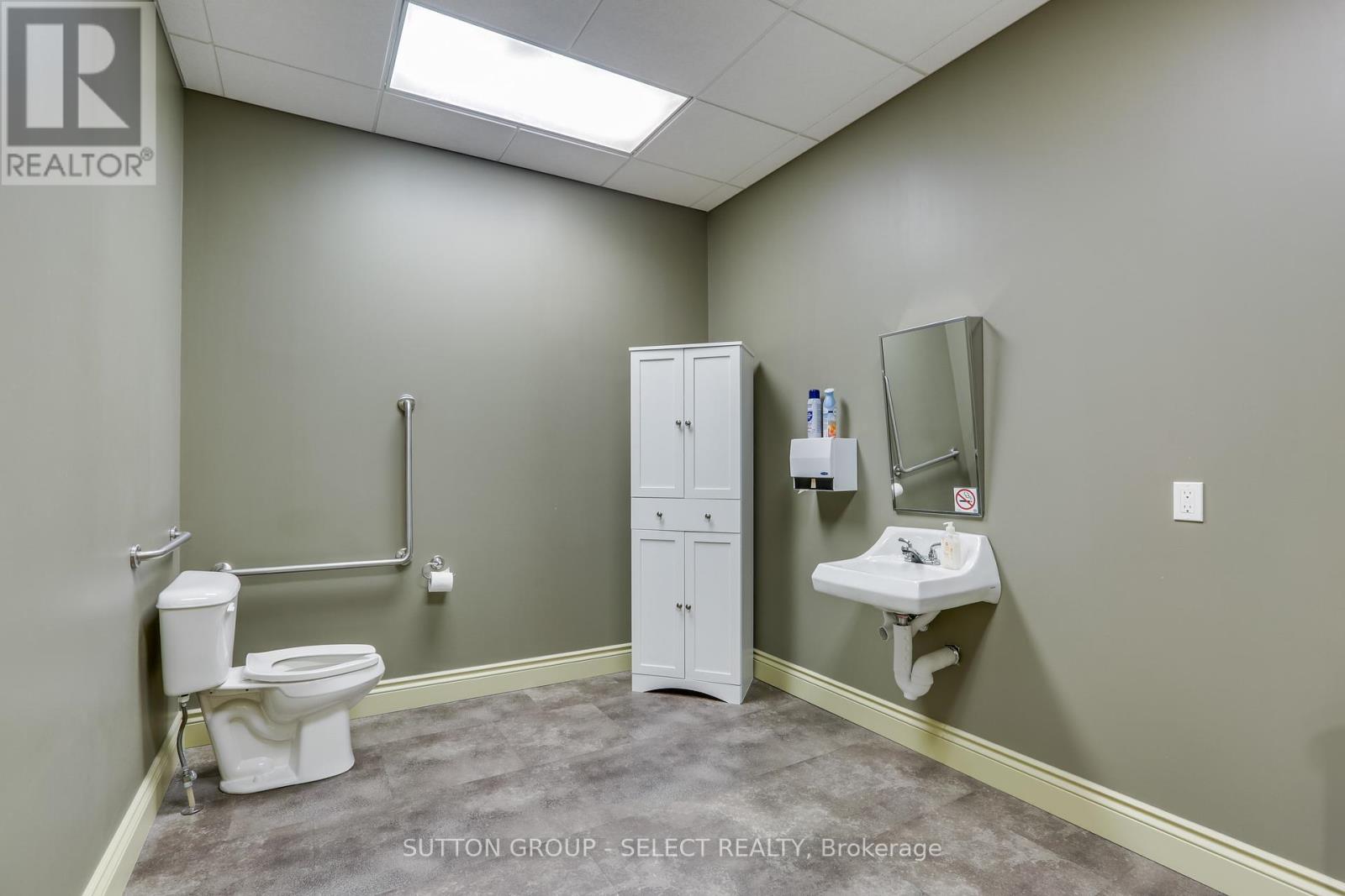 Photo 21 of 581 583 Talbot Street, St Thomas ON