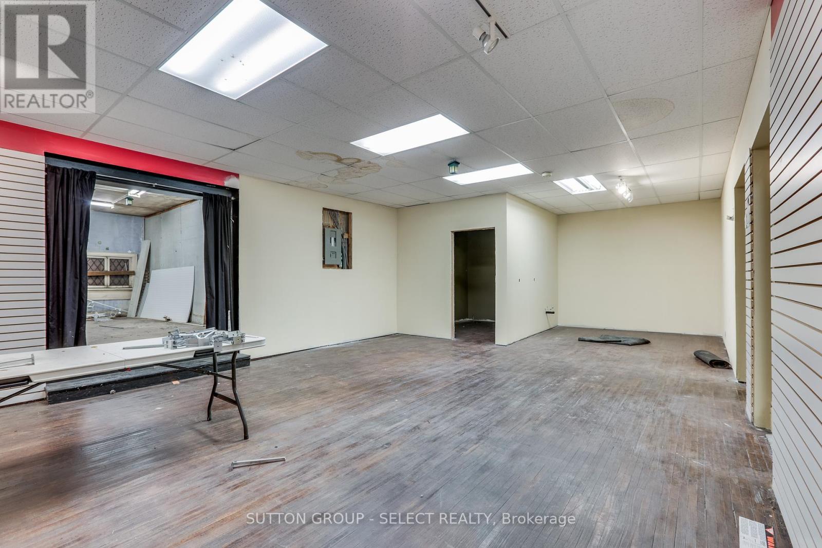 Photo 13 of 581 583 Talbot Street, St Thomas ON