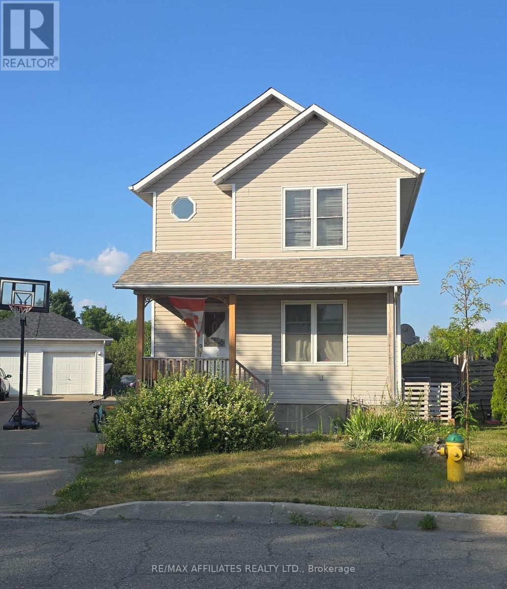 Large yard semi-Detached garage