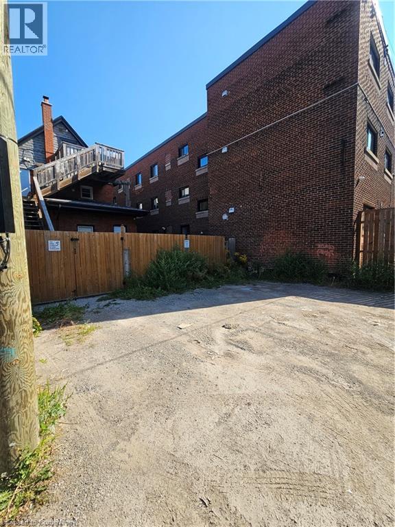 Photo 10 of 526 King Street E Unit 3, Hamilton ON