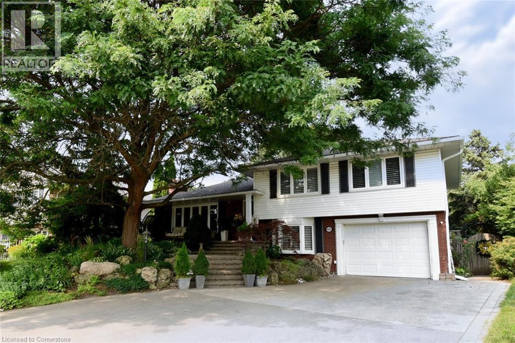 Photo 1 of 4131 Lorraine Crescent, Burlington ON
