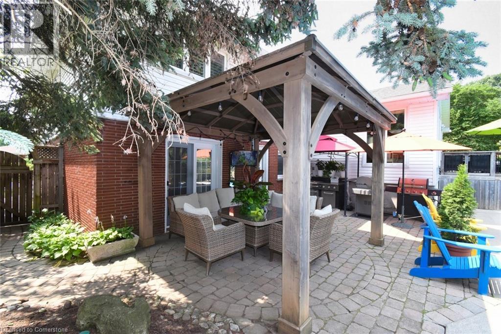 Photo 43 of 4131 Lorraine Crescent, Burlington ON