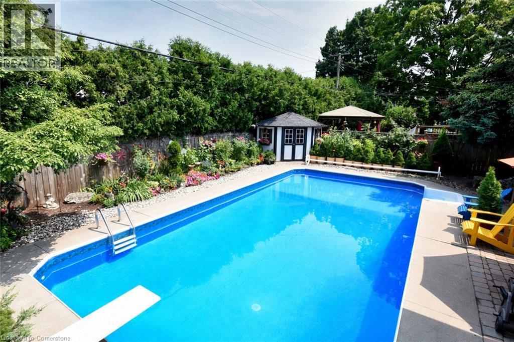 Photo 42 of 4131 Lorraine Crescent, Burlington ON