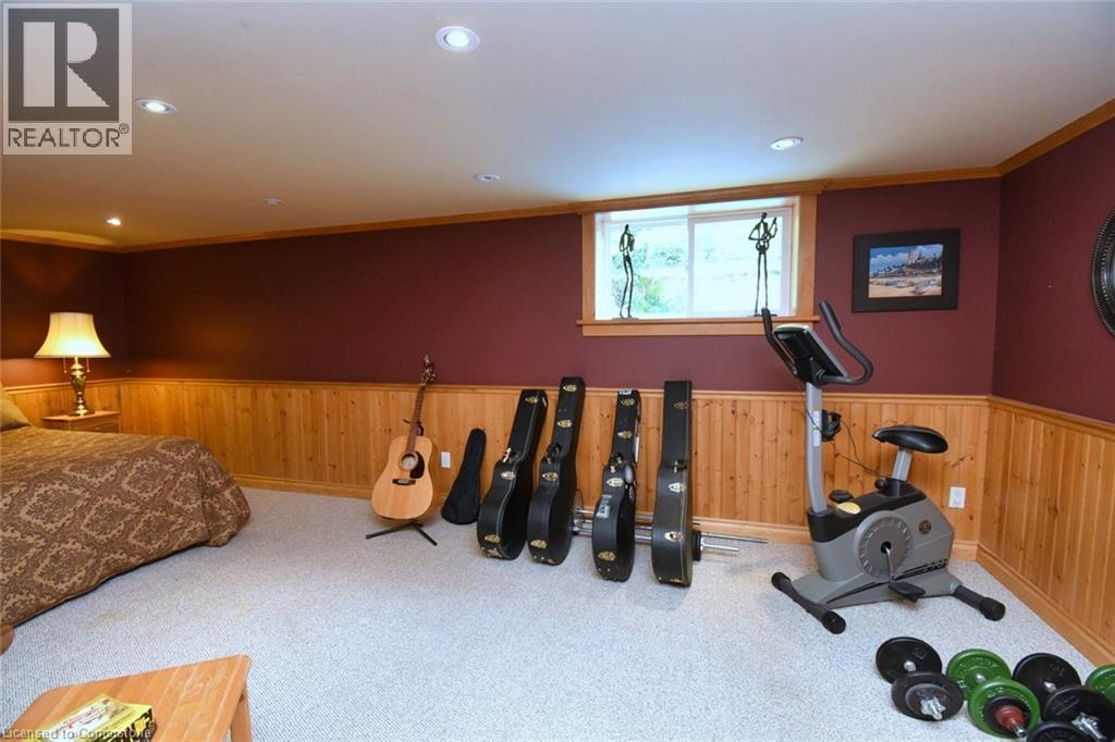 Photo 36 of 4131 Lorraine Crescent, Burlington ON