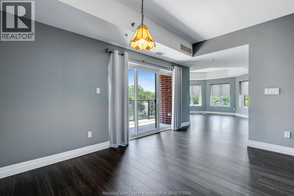 Photo 2 of 6 Park Street Unit 301, Kingsville ON