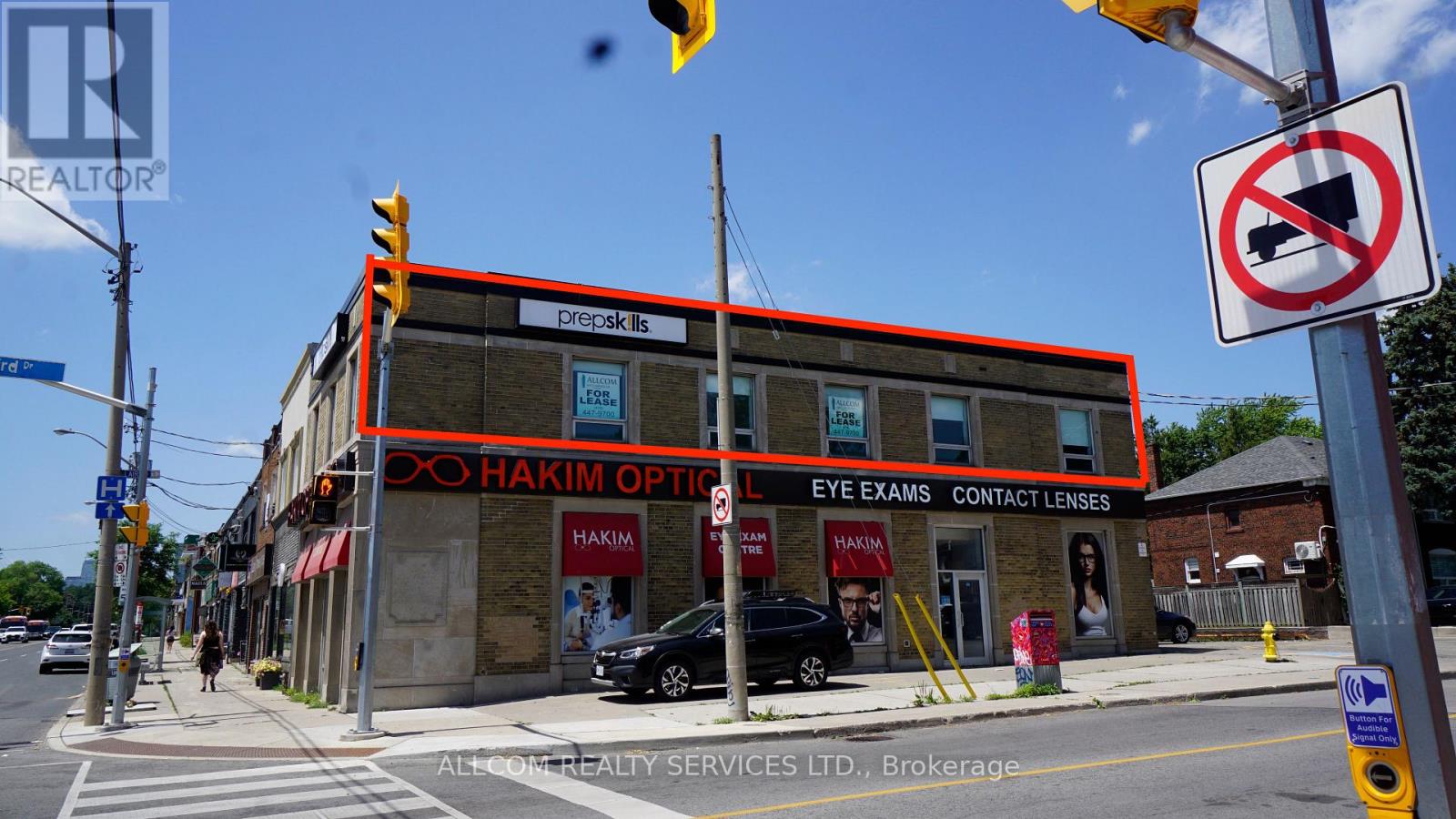 Photo 8 of 876 Eglinton Avenue E, Toronto ON
