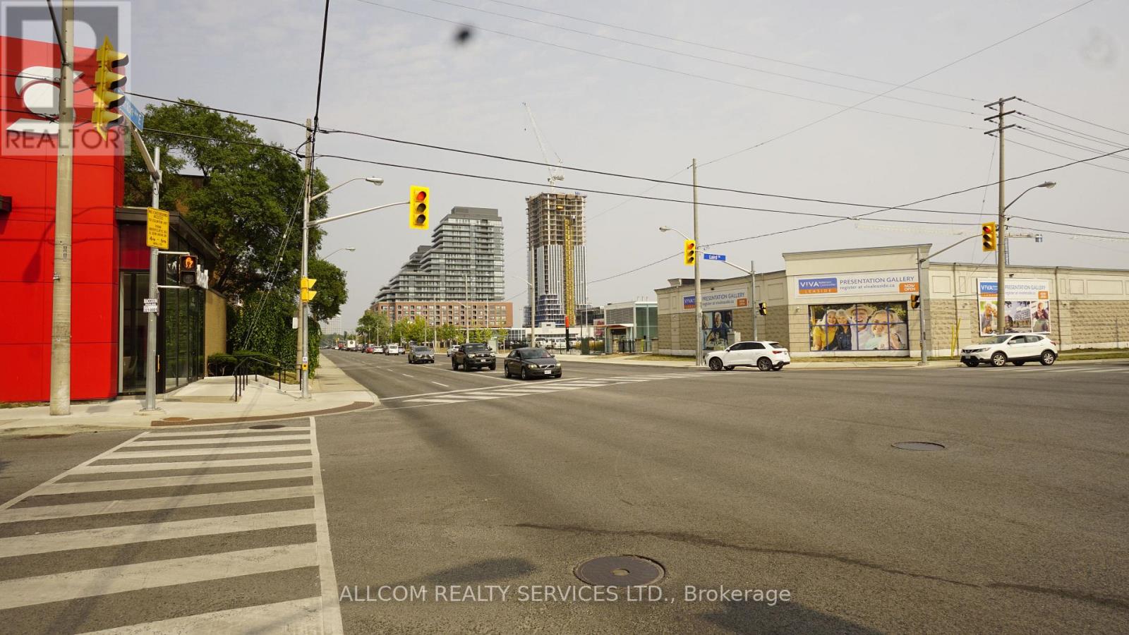 Photo 6 of 876 Eglinton Avenue E, Toronto ON