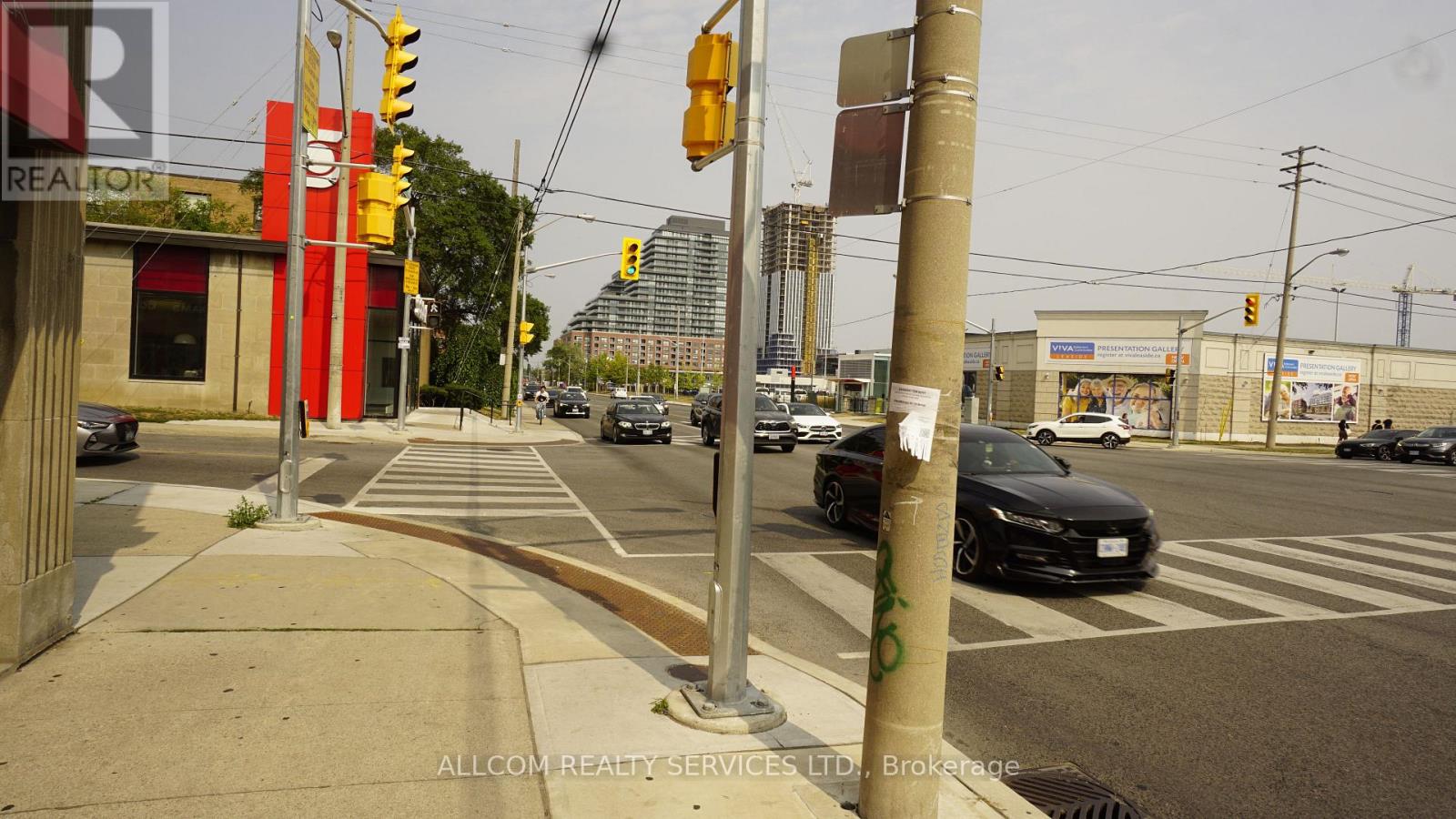 Photo 28 of 876 Eglinton Avenue E, Toronto ON