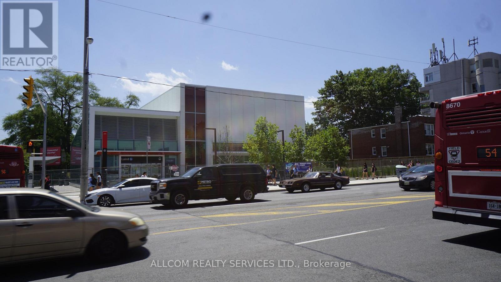 Photo 12 of 876 Eglinton Avenue E, Toronto ON