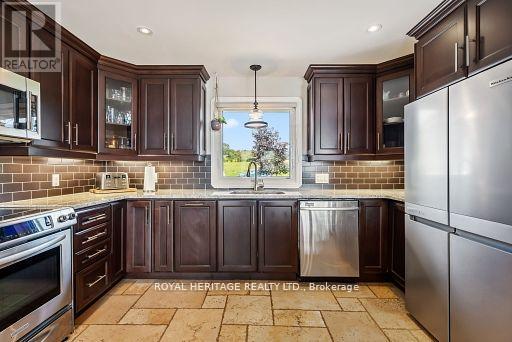 Photo 7 of 747 Alexander Drive, Selwyn ON