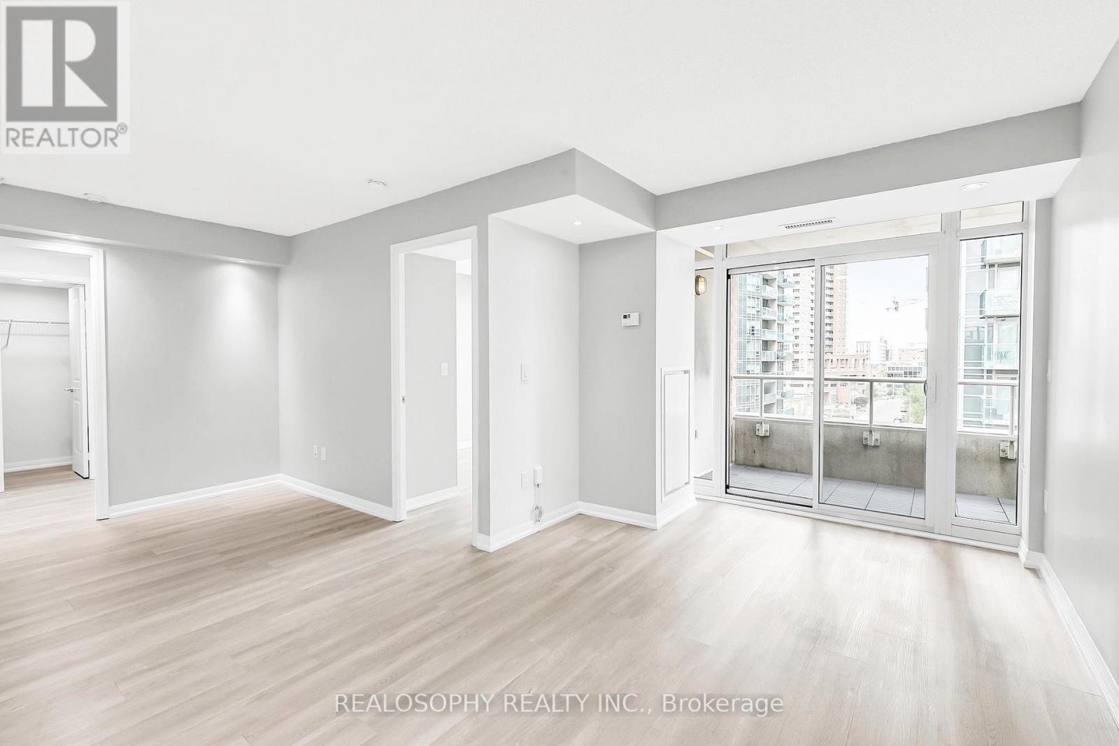 Photo 10 of 715 85 East Liberty Street, Toronto ON