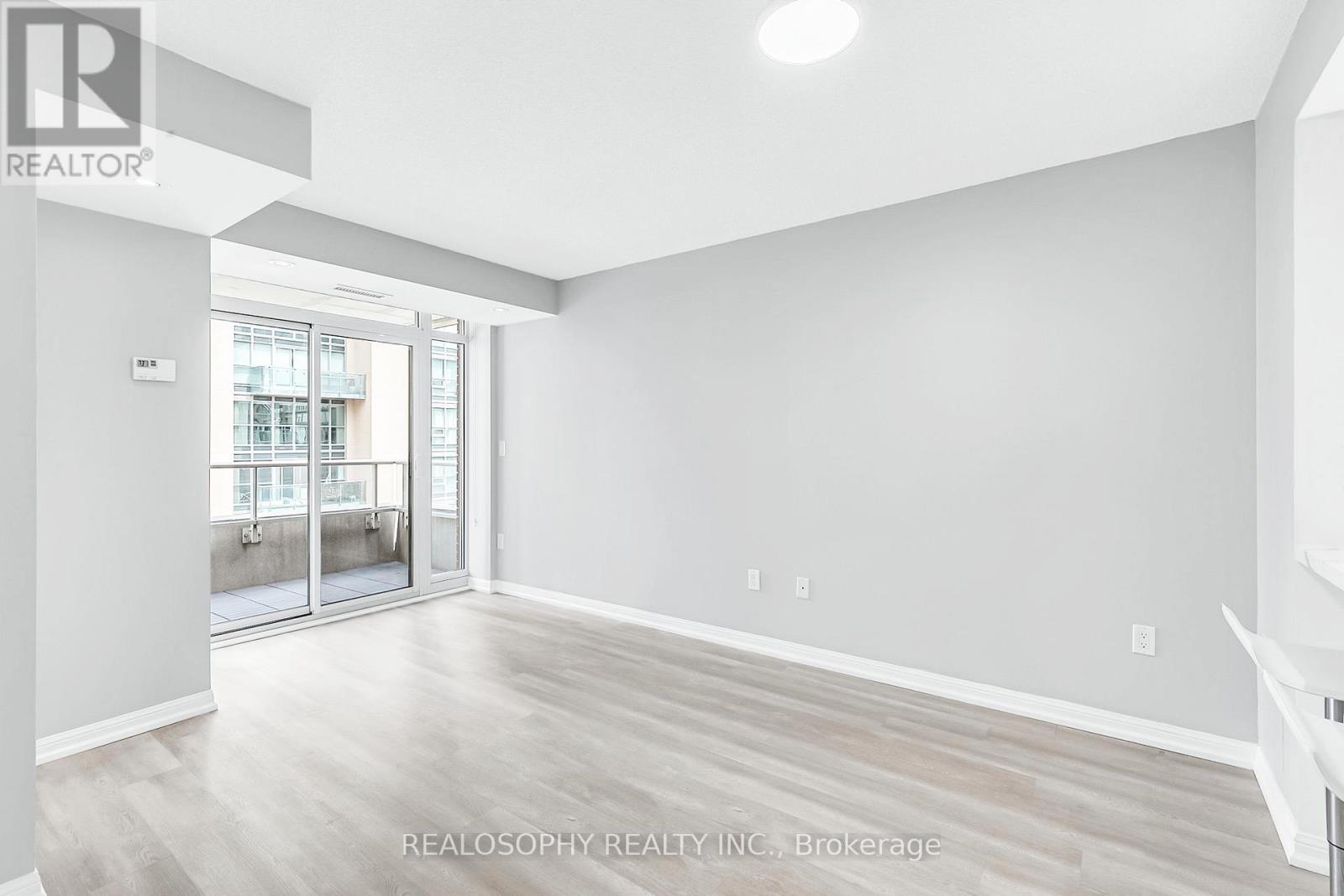 Photo 8 of 715 85 East Liberty Street, Toronto ON