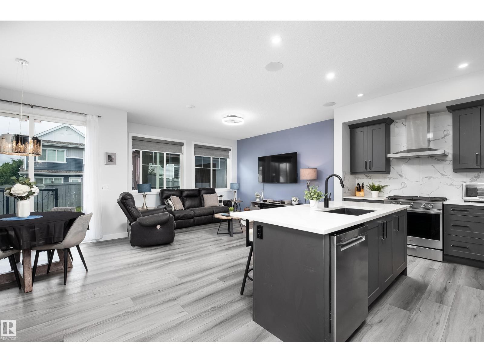Photo 11 of 20892 131 Av Nw, Edmonton AB