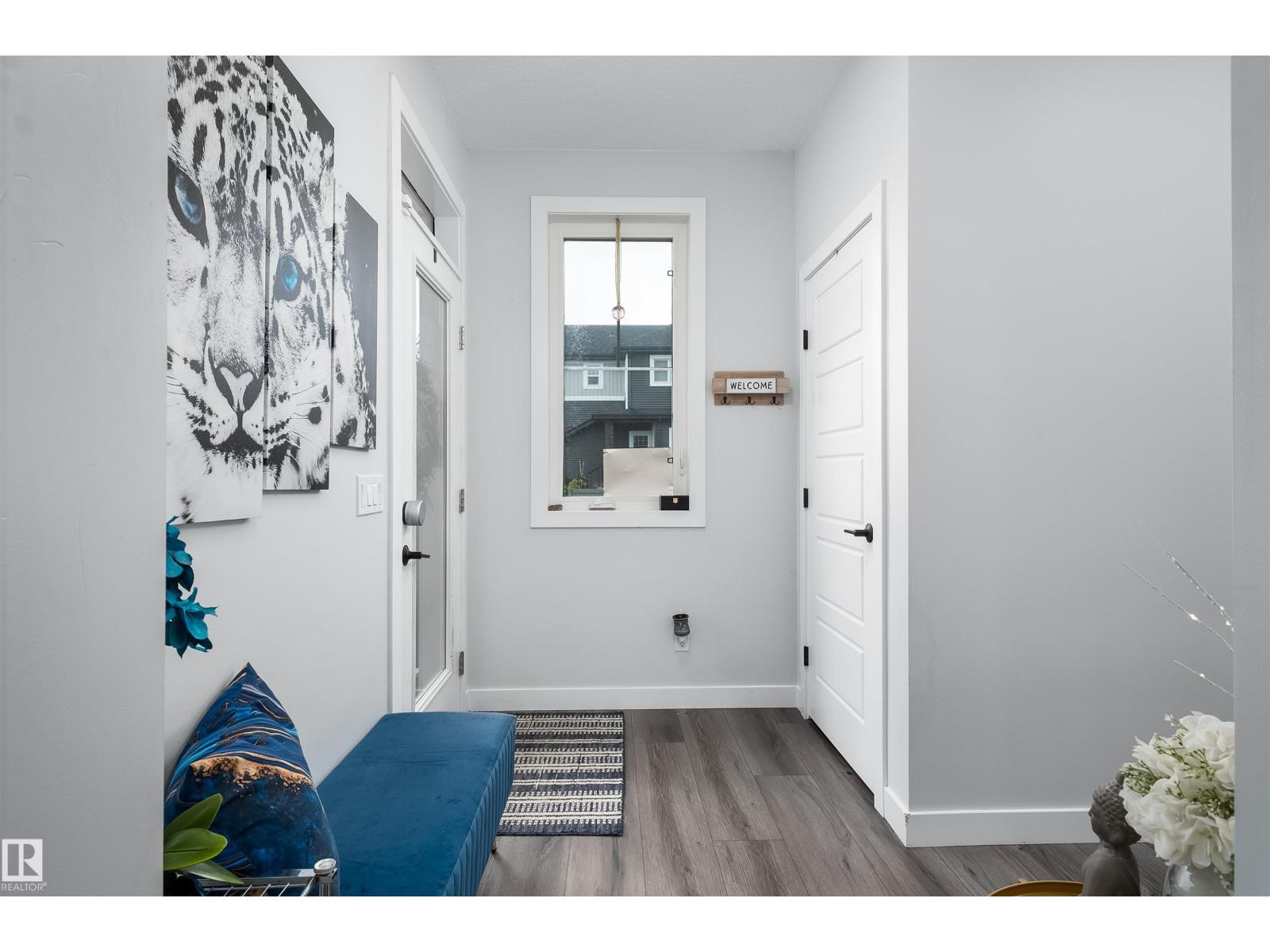Photo 2 of 20892 131 Av Nw, Edmonton AB