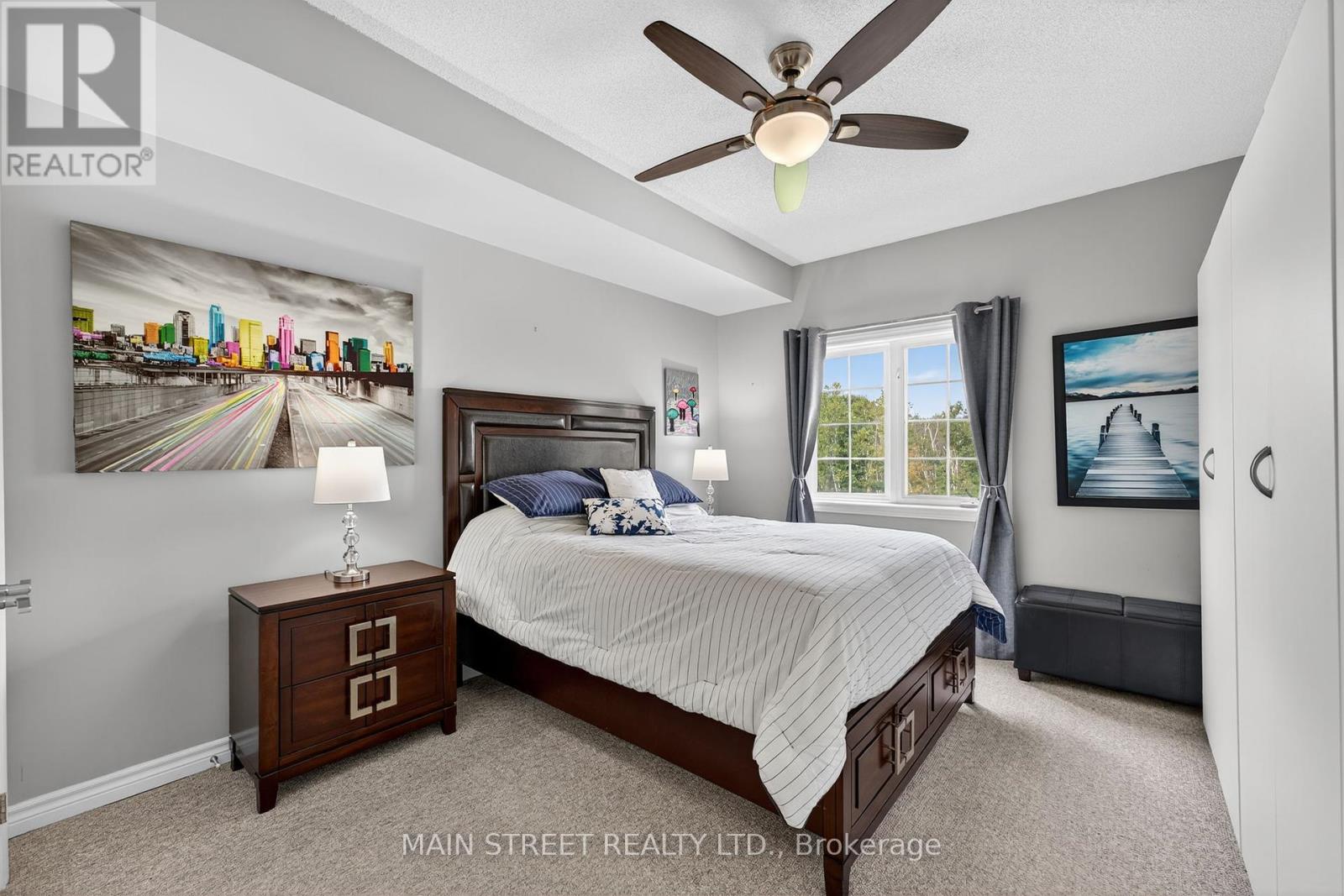 Photo 21 of 303 40 Ferndale Drive S, Barrie ON
