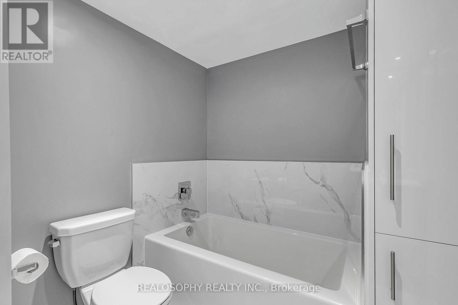 Photo 17 of 715 85 East Liberty Street, Toronto ON