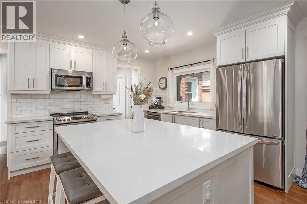 Photo 14 of 2061 Halton Place, Burlington ON